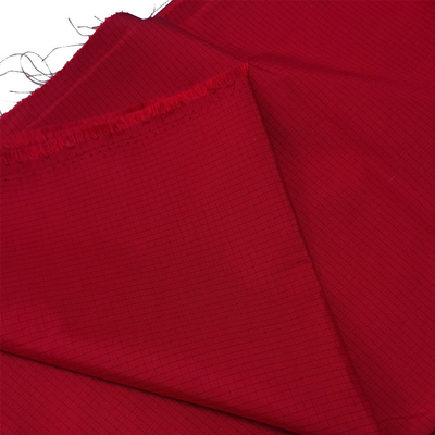 Temiz oda için Polyester Antistatik ESD Kumaşlar 5mm Şerit 2.5mm Izgara